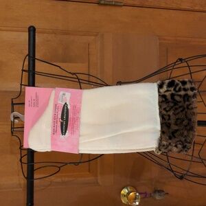 NWT! Chinese Laundry Fleece Rain Boot Liners Winter White Leopard Faux Fur Trim